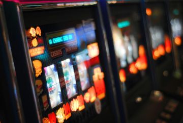 Slots Blurry Focus